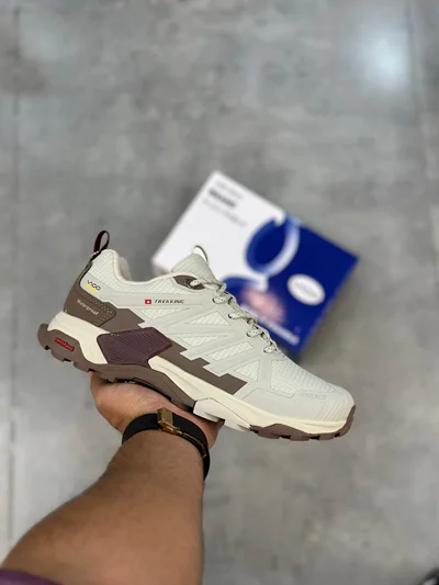 کفش پیاده‌روی و طبیعت‌گردی ویکو قهوه ای کرم | Vico