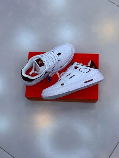 کفش پیاده‌روی ویکو سفید | Vico