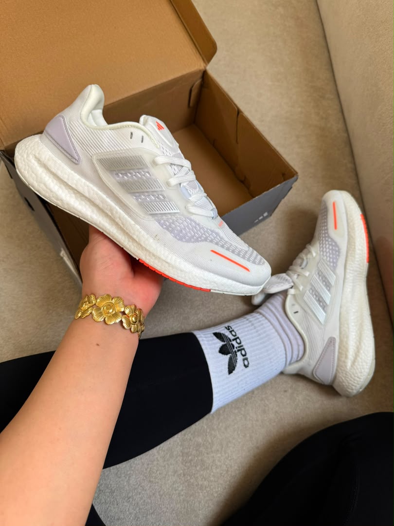 کتونی آدیداس پیور بوست سفید قرمز || Adidas Pure Boost