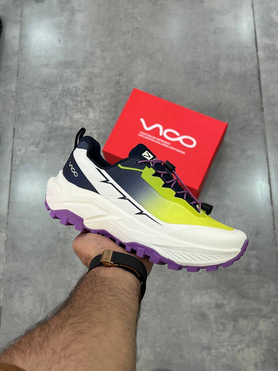 کتونی روزمرگی و طبیعت گردی ویکو سبز مشکی || vico