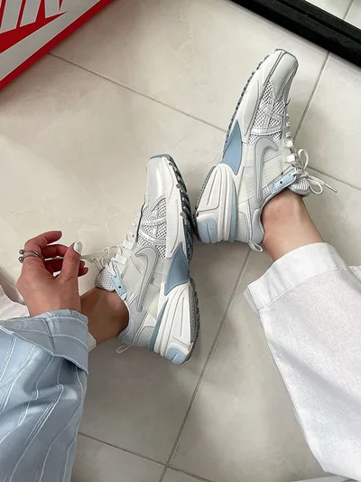 کتونی نایک وی تو کی ران سفید آبی Nike V2K Run