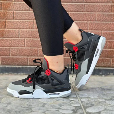 کتونی نایک ایر جردن ۴ رترو Nike Air Jordan 4 Retro