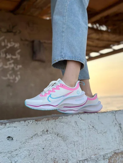 کتونی نایک زوم ایکس لبخند سفید صورتی Nike Zoom X Smiley