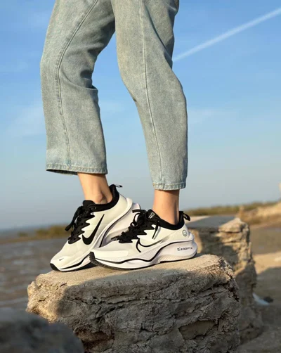 کتونی نایک زوم ایکس لبخند سفید مشکی Nike Zoom X Smiley