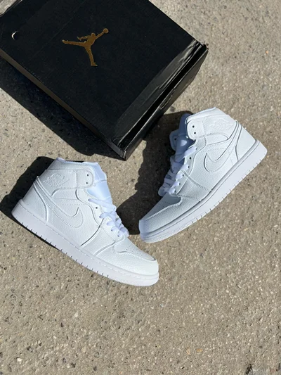 نایک ایر جردن ۱ ساقدار سفید | Nike air jordan retro 1 white