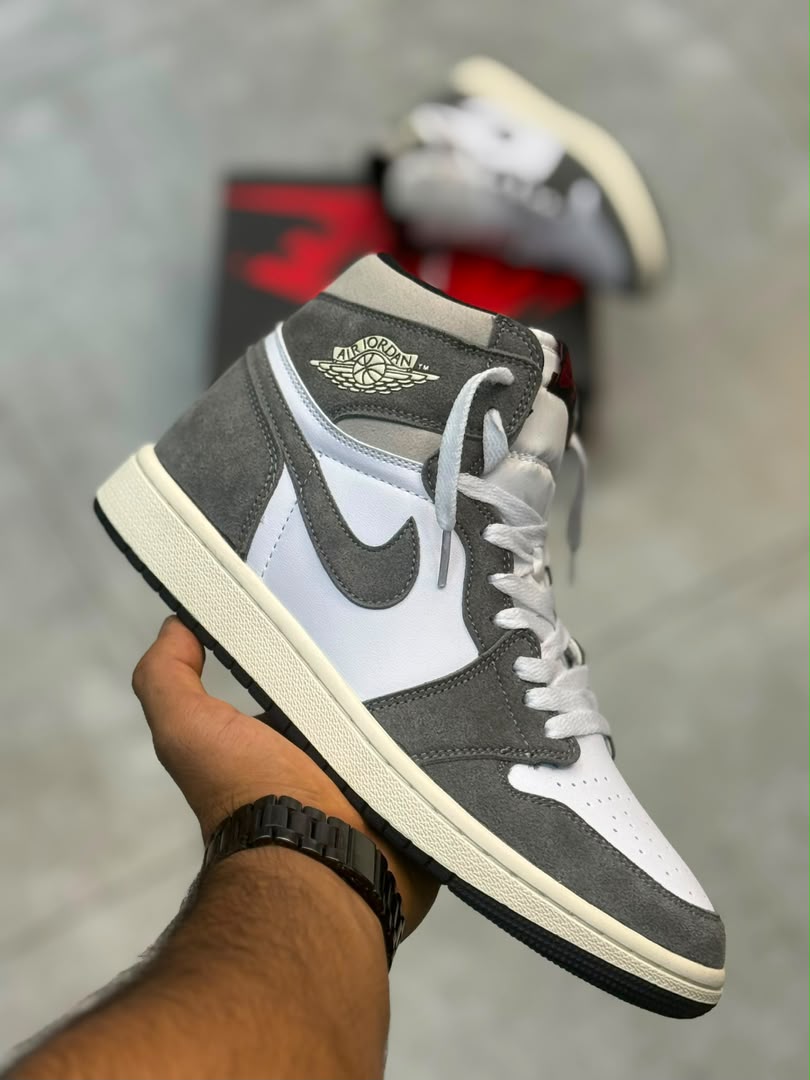 کتونی نایک ایر جردن 1 طوسی سفید || Air Jordan 1 Mid SE