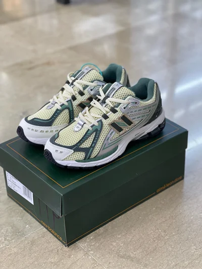 کتونی نیو بالانس 1906 آر سبز کرم | New Balance 1906r