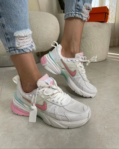 کتونی نایک وی تو کی ران سفید Nike v2k run